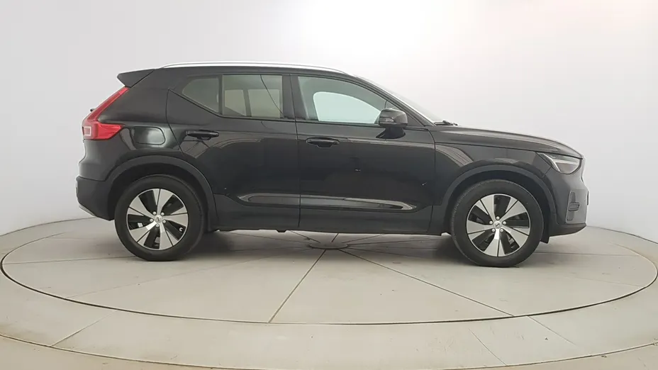 VOLVO XC40 -