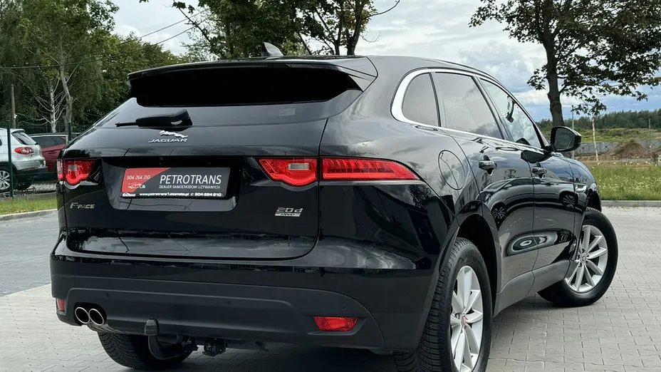 JAGUAR F-Pace -