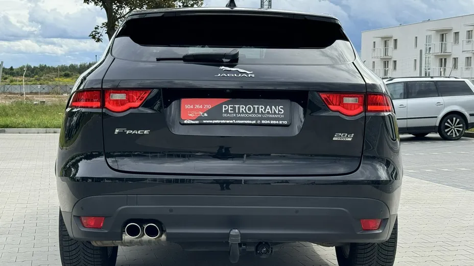 JAGUAR F-Pace -