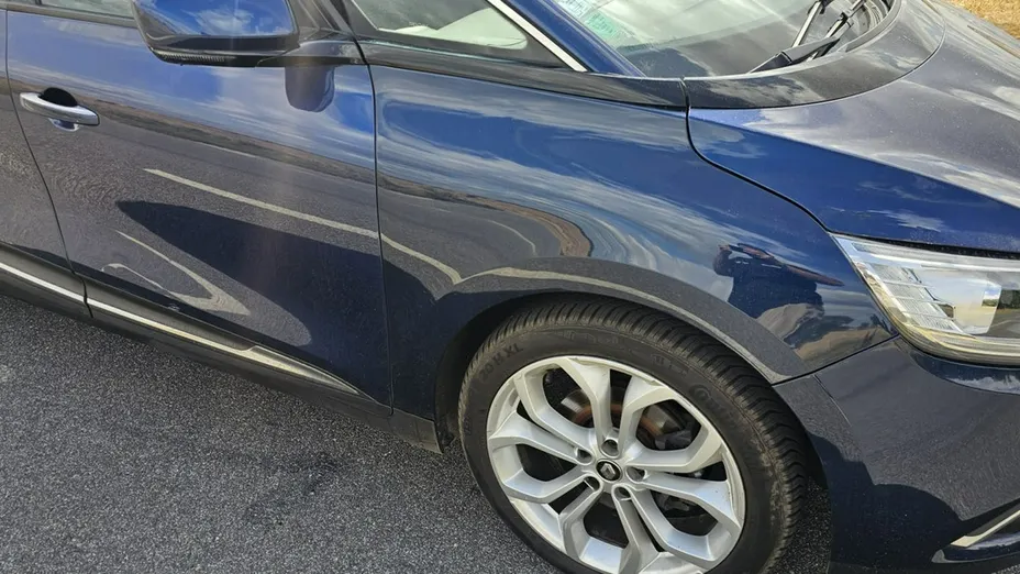 RENAULT Scenic -