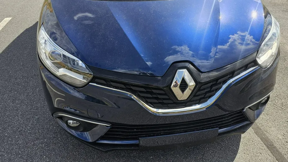 RENAULT Scenic -