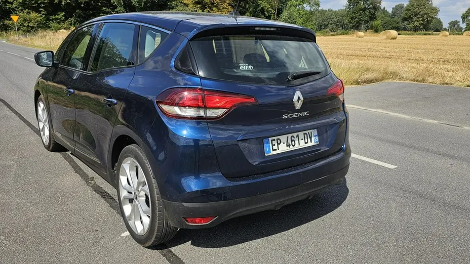 RENAULT Scenic -