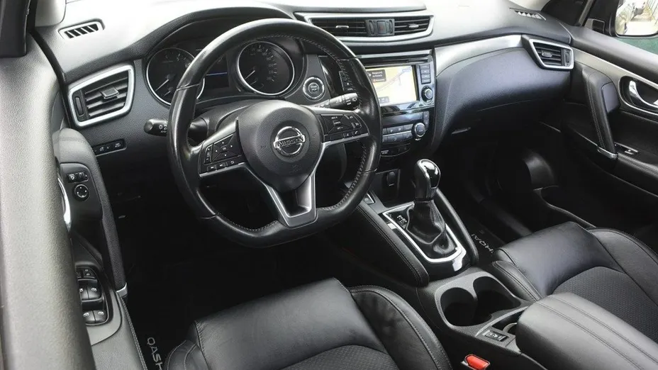 NISSAN Qashqai -