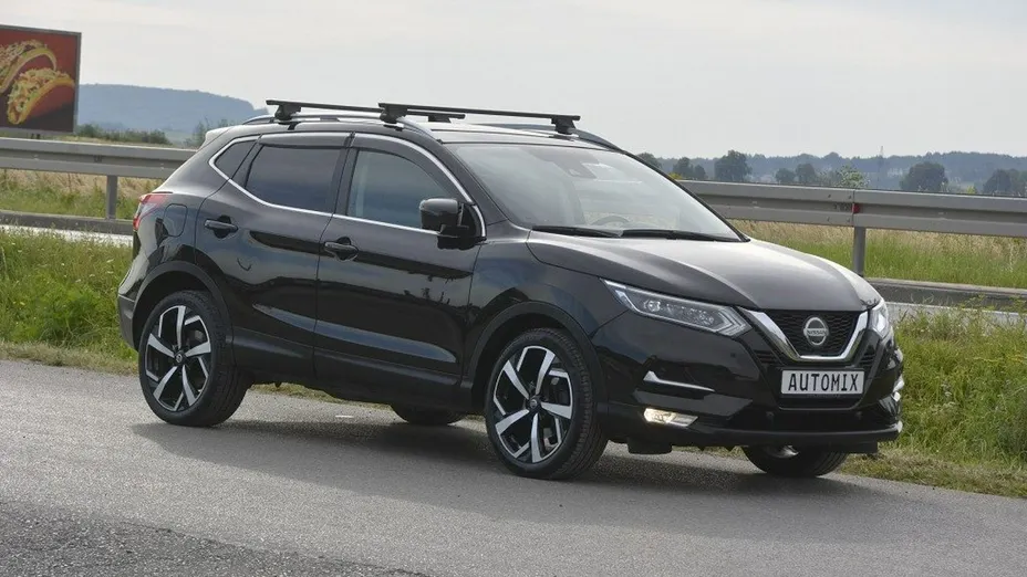 NISSAN Qashqai -