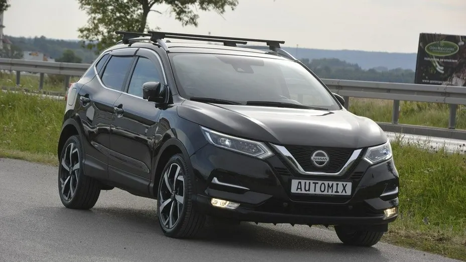NISSAN Qashqai -