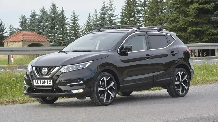 NISSAN Qashqai -