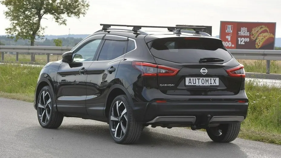 NISSAN Qashqai -
