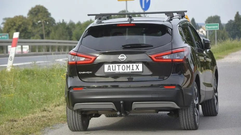 NISSAN Qashqai -