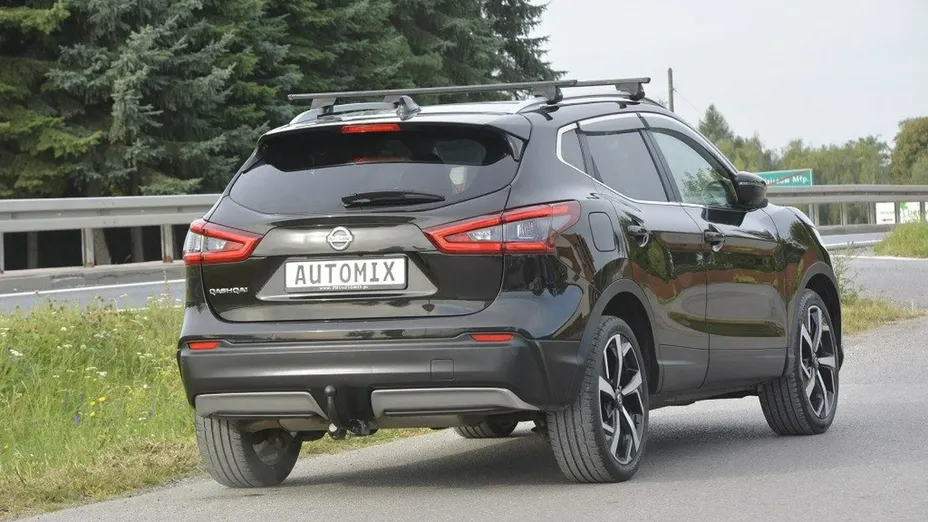 NISSAN Qashqai -