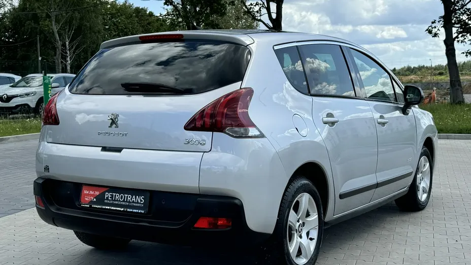 PEUGEOT 3008 -