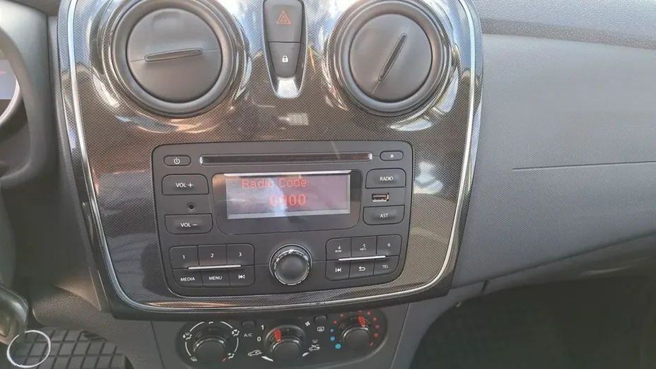 DACIA Sandero -