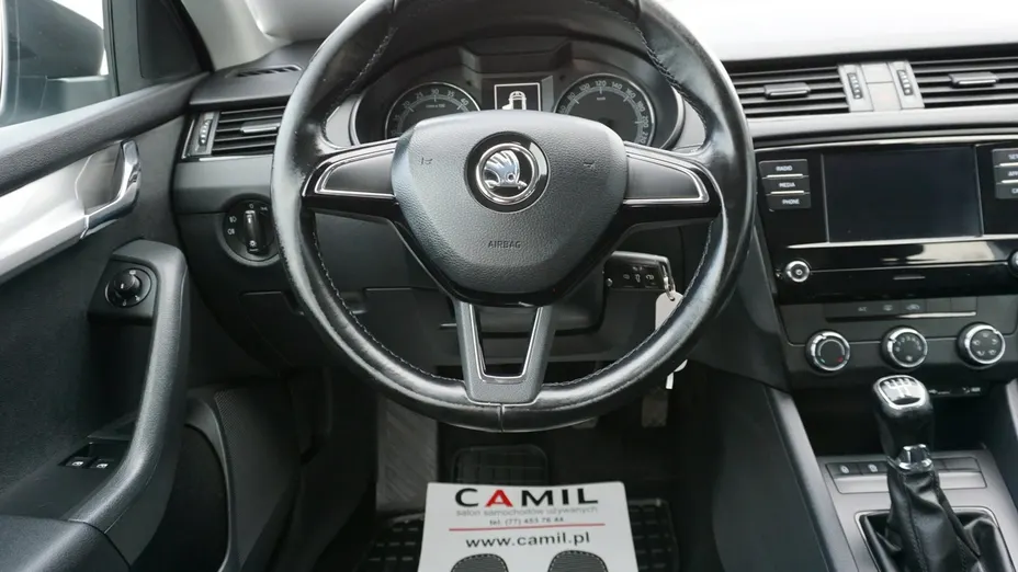 SKODA Octavia -