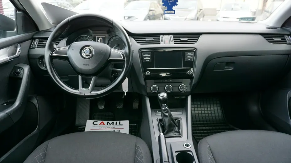 SKODA Octavia -