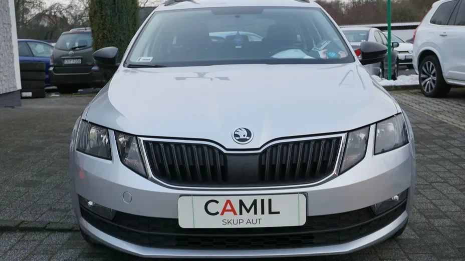 SKODA Octavia -