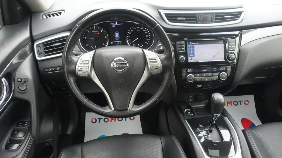 NISSAN X-Trail -