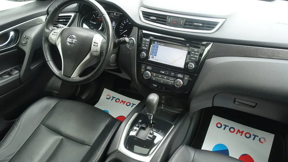 NISSAN X-Trail -
