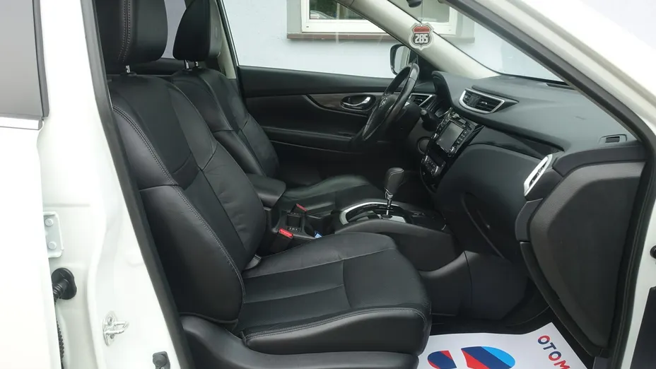 NISSAN X-Trail -