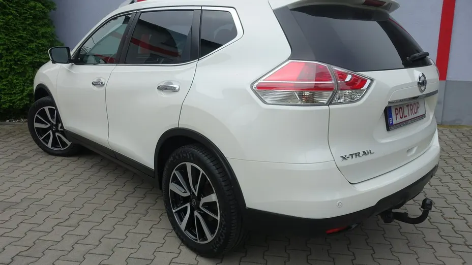 NISSAN X-Trail -