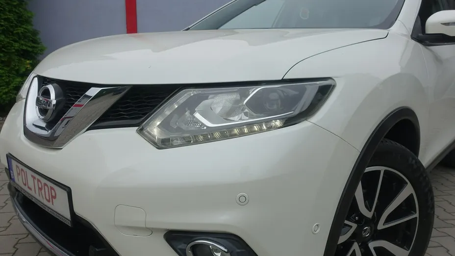 NISSAN X-Trail -