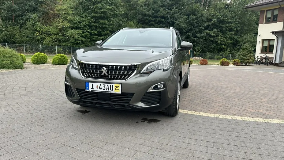 PEUGEOT 3008 -