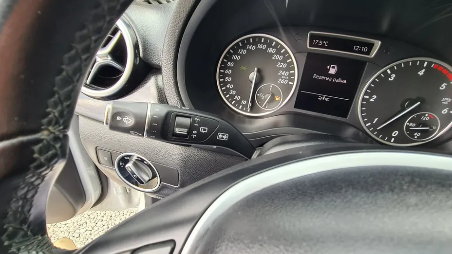 MERCEDES-BENZ B Klasa -