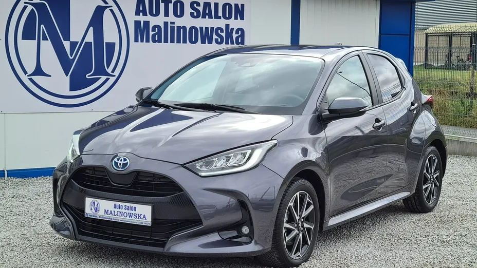 TOYOTA Yaris -