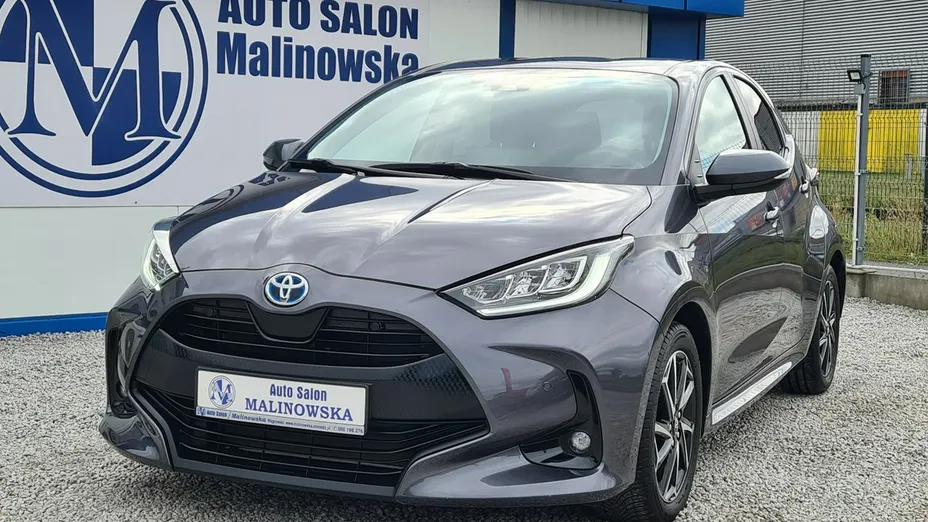 TOYOTA Yaris -