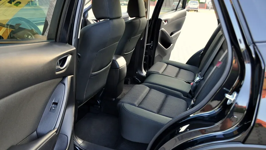 MAZDA CX-5 -