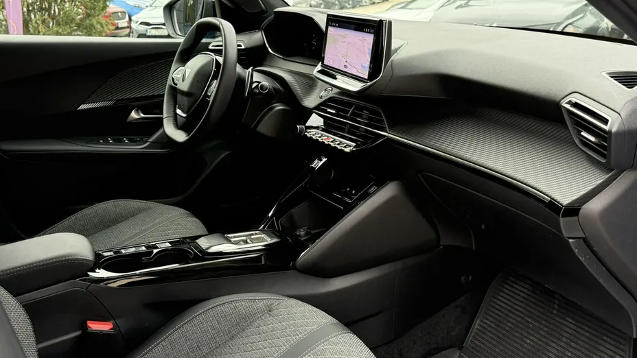 PEUGEOT 2008 -