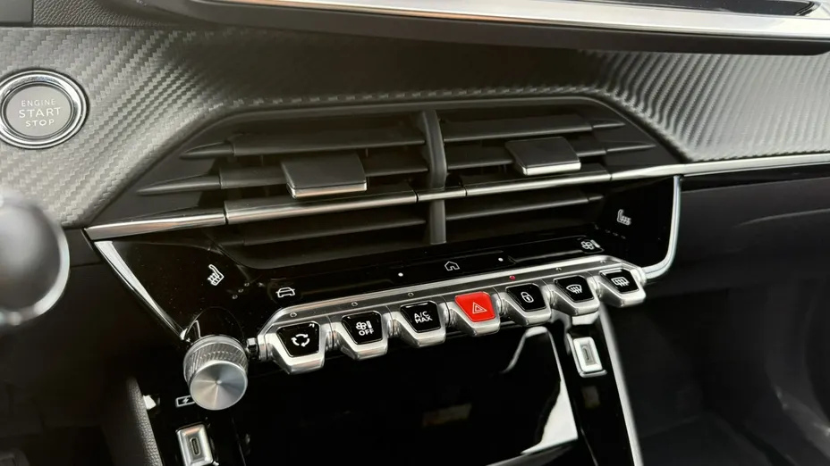 PEUGEOT 2008 -