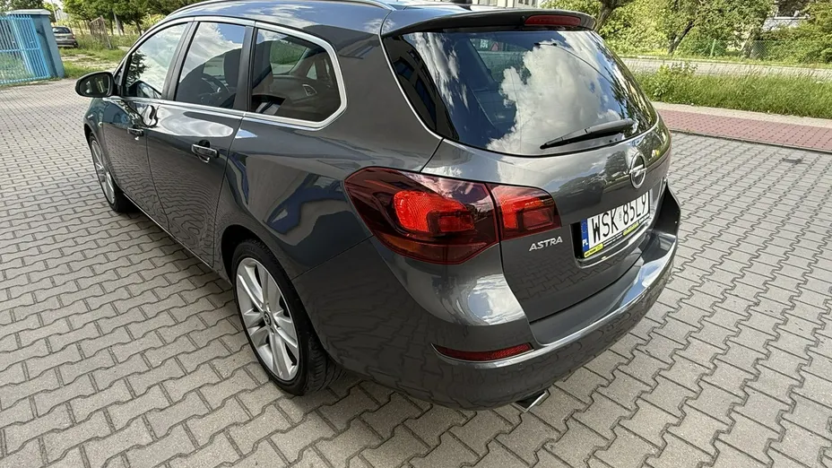 OPEL Astra -