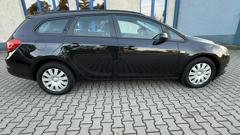OPEL Astra -