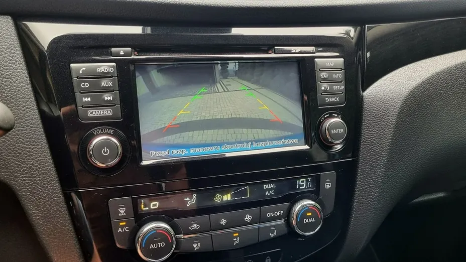 NISSAN Qashqai -