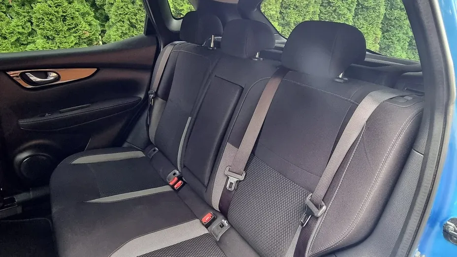 NISSAN Qashqai -