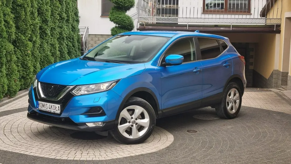 NISSAN Qashqai -