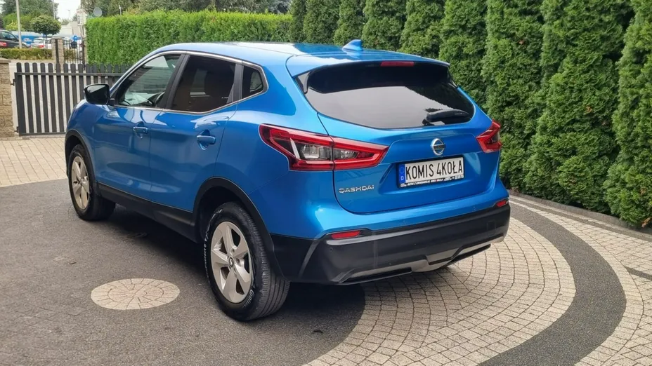 NISSAN Qashqai -