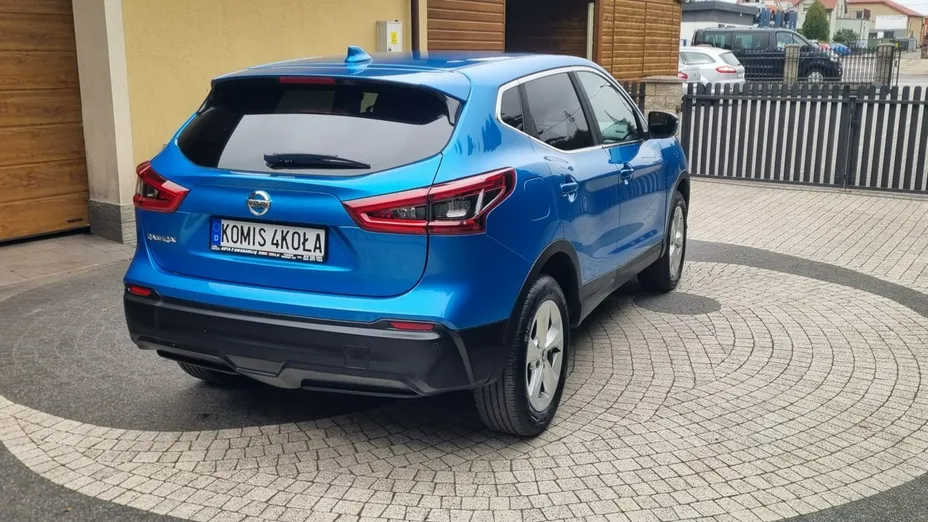 NISSAN Qashqai -