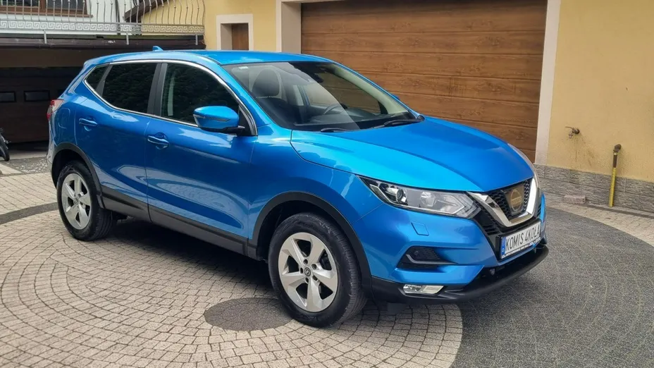 NISSAN Qashqai -