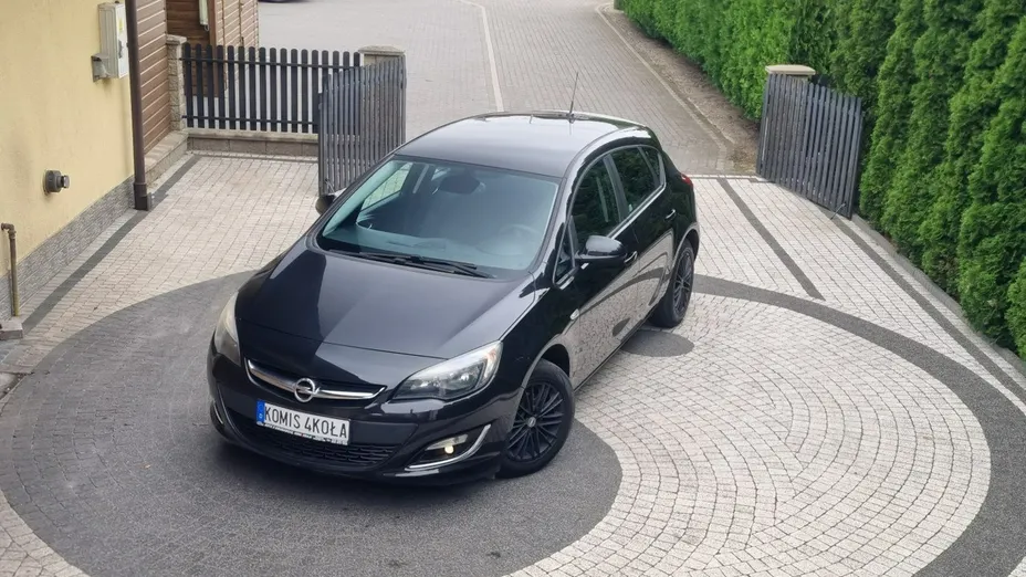 OPEL Astra -