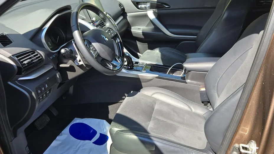 MITSUBISHI Eclipse Cross -