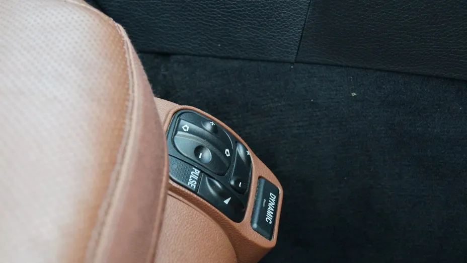 MERCEDES-BENZ E Klasa -