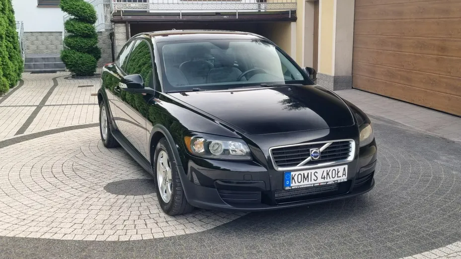 VOLVO C30 -