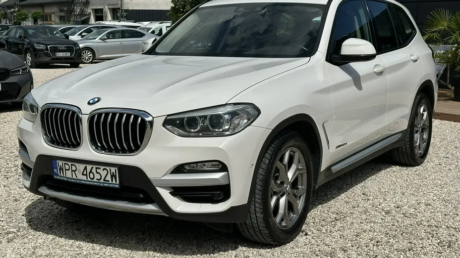 BMW X3 -