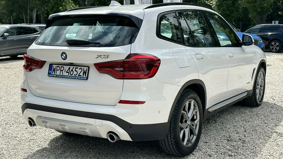 BMW X3 -