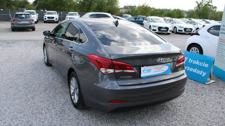 HYUNDAI i40 -