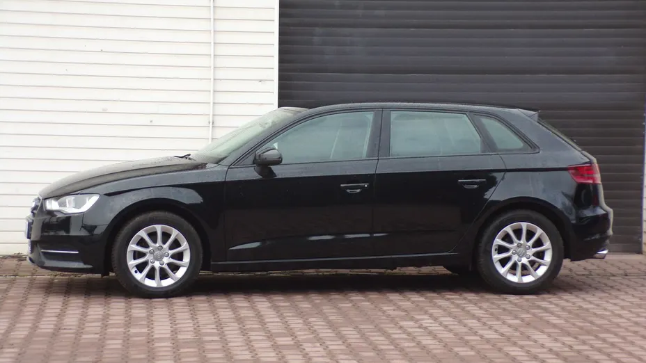 AUDI A3 -