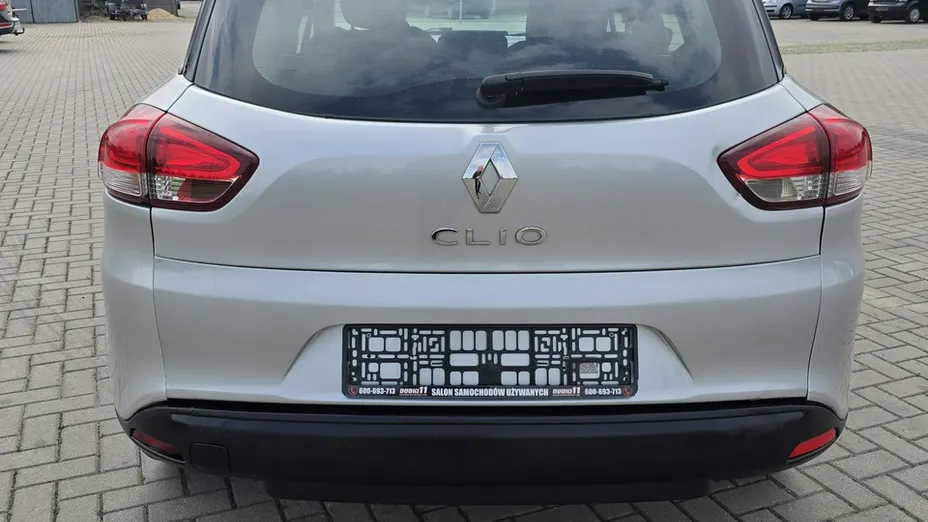 RENAULT Clio -