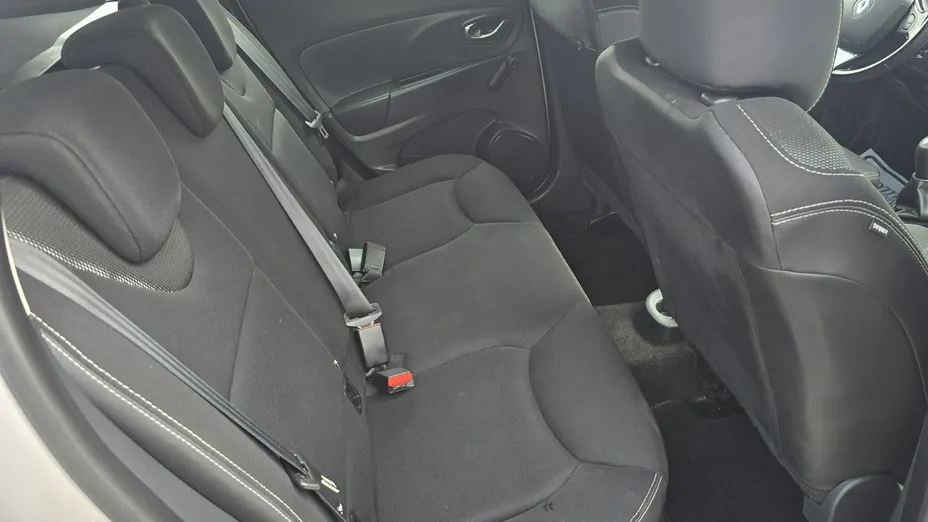RENAULT Clio -