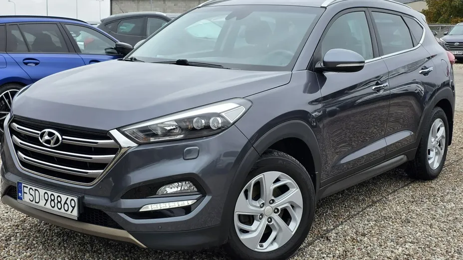 HYUNDAI Tucson -