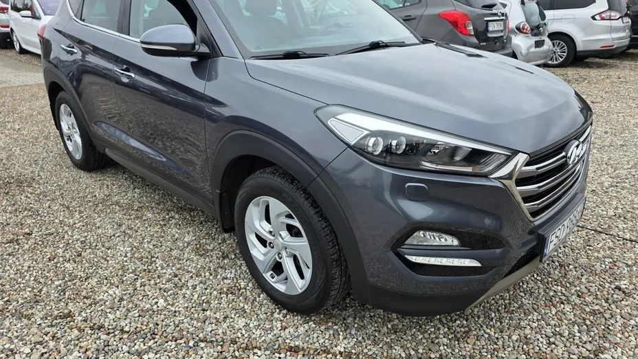 HYUNDAI Tucson -